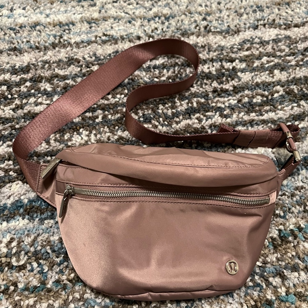 Lululemon City Adventure Belt Bag 2.5L Twilight Rose
